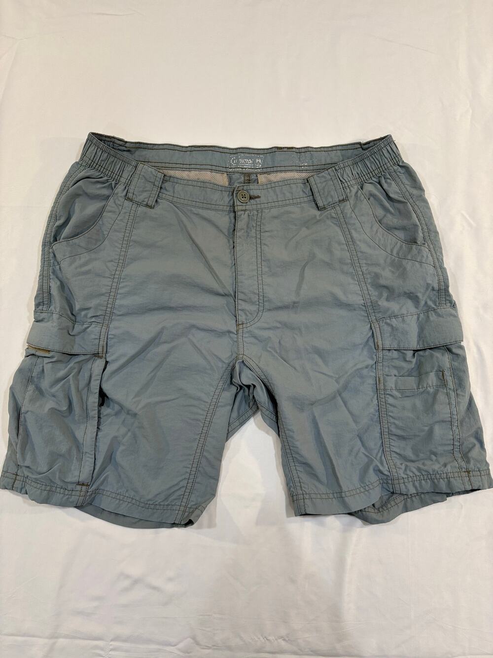 Coleman Gray Nylon Outdoor Cargo Shorts Size Large